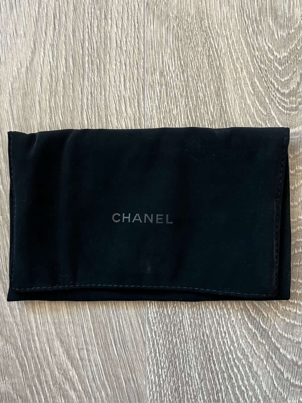 Chanel dust bag (C673)